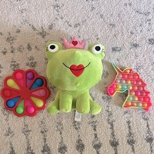 Green Frog Plush Toy with Pop It Set